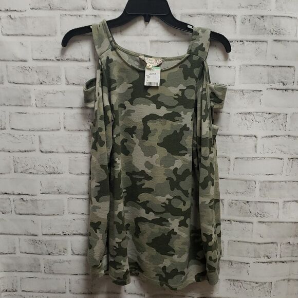 Pink republic top  - Picture 1 of 3